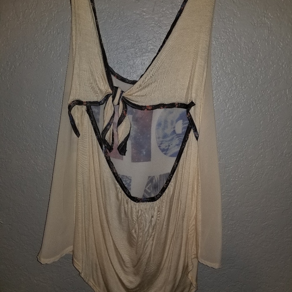 Tank top - Picture 2 of 3